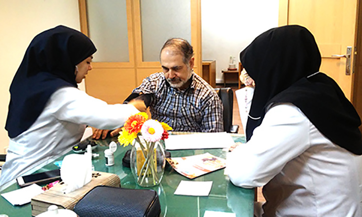 اجرای طرح پایش سلامت کارکنان توسط پایگاه بهداشت منطقه 11  در موزه ملی قرآن کریم 