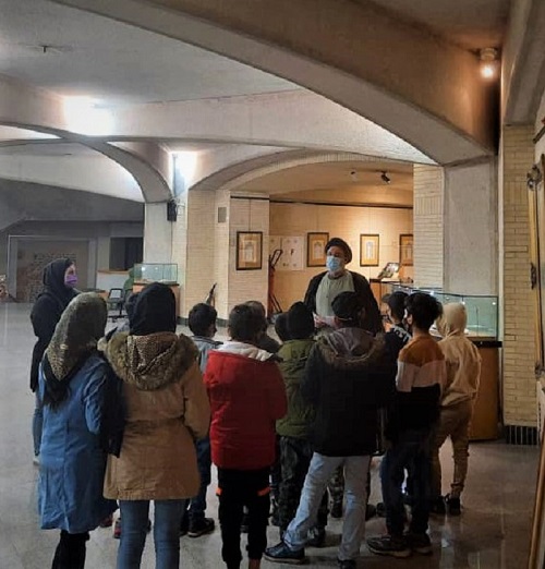 بازدید  "کودکان کار فرهنگسرای رازی منطقه 11 " از موزه ملی قرآن کریم  در دهه مبارک فجر